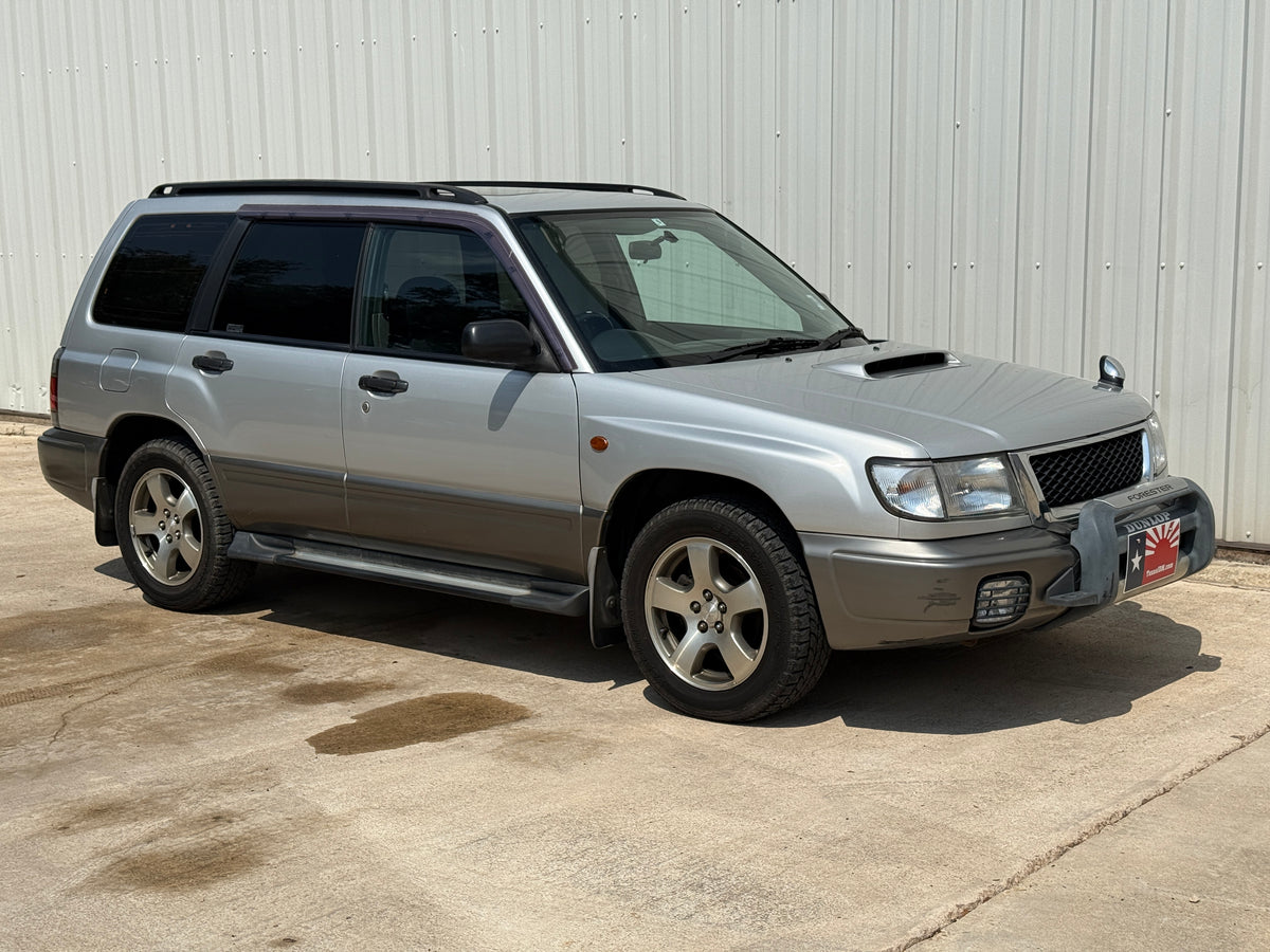 ミニカー SUBARU FORESTER T/tb 1997 HS072 SL TomyTec 1:64 Subaru Forester S/Tb 1997 in Black – Model Cars