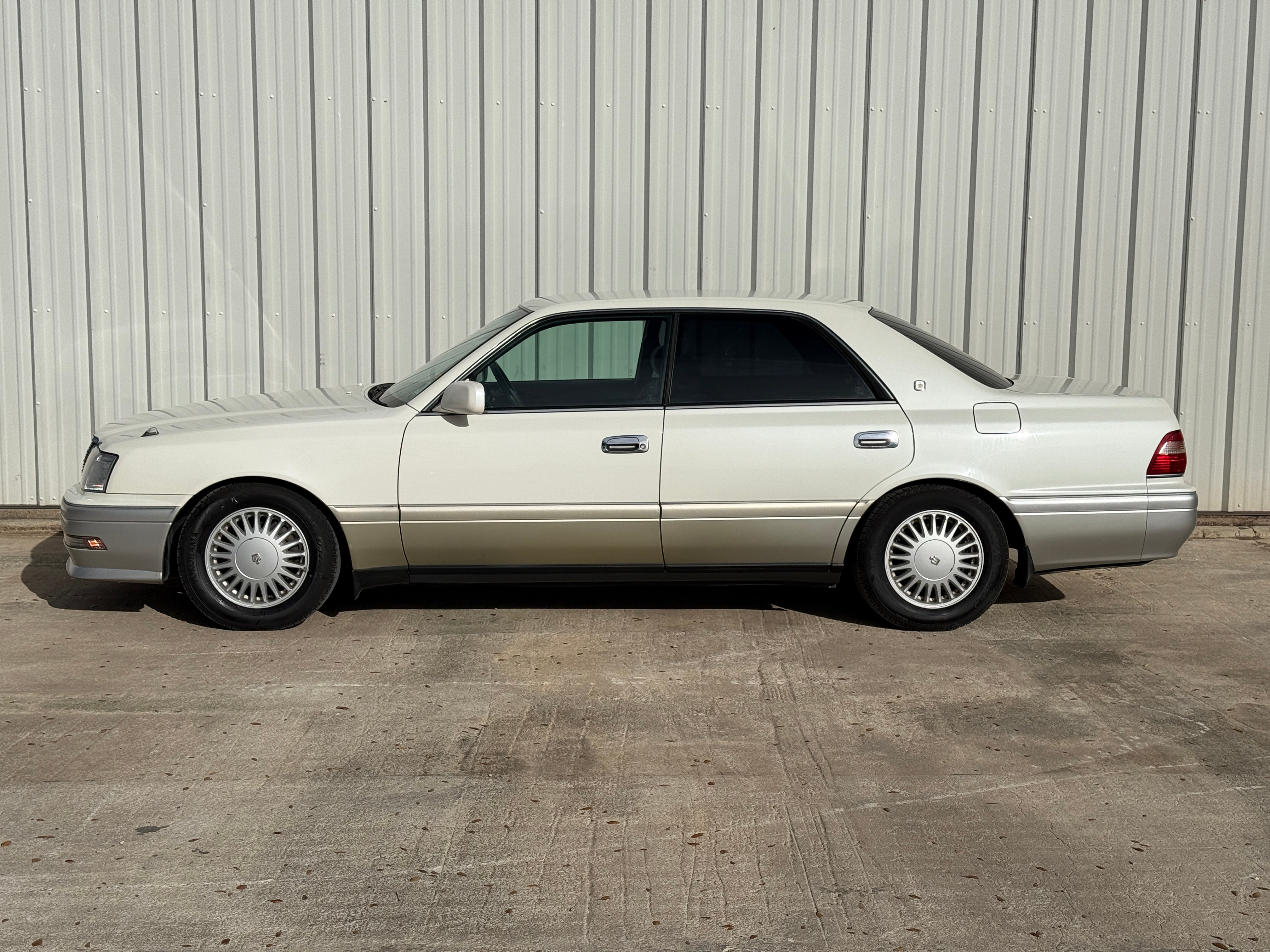 1996 Toyota Crown Royal Saloon