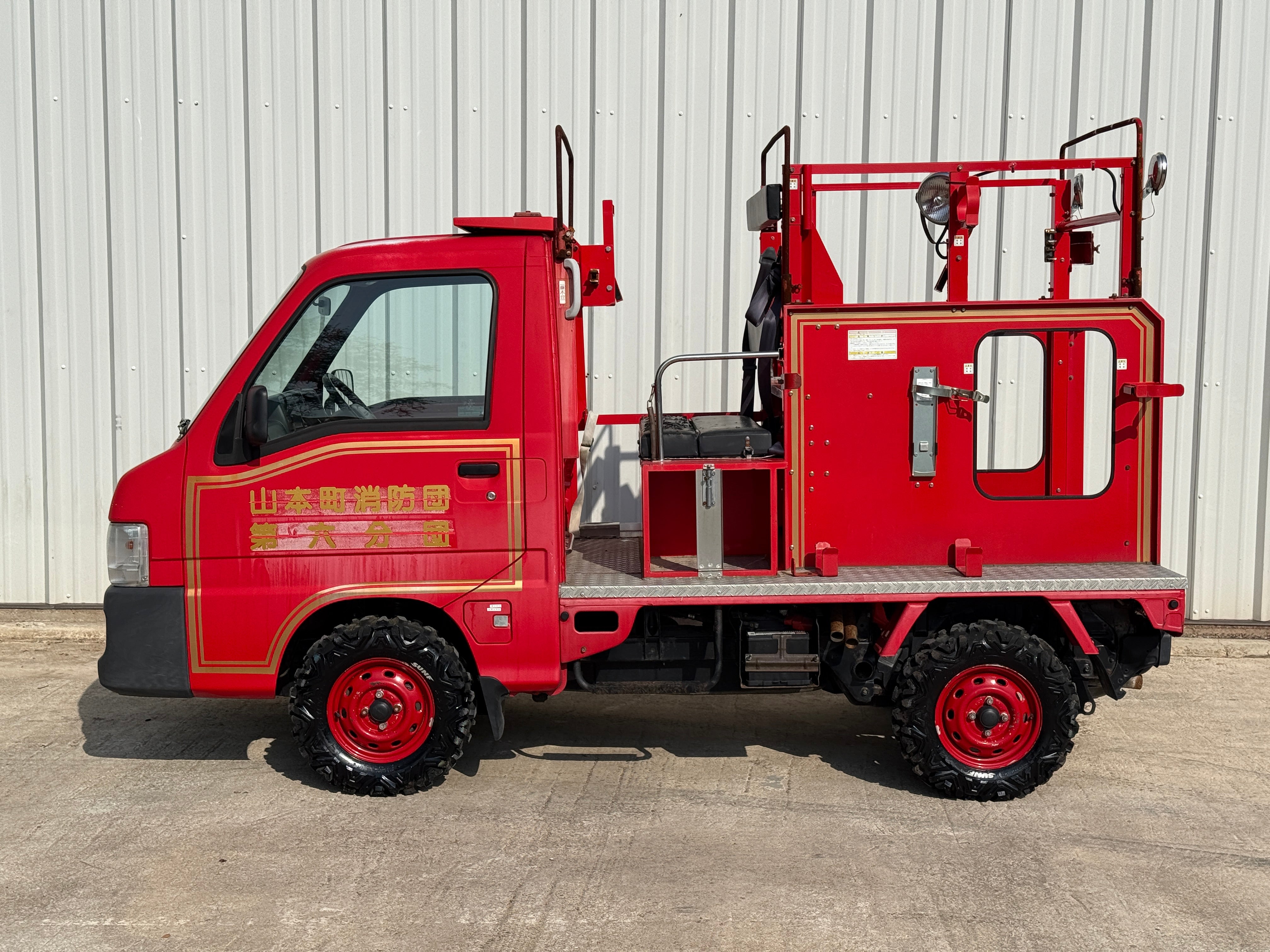 2001 Subaru Sambar 4x4 Fire Truck
