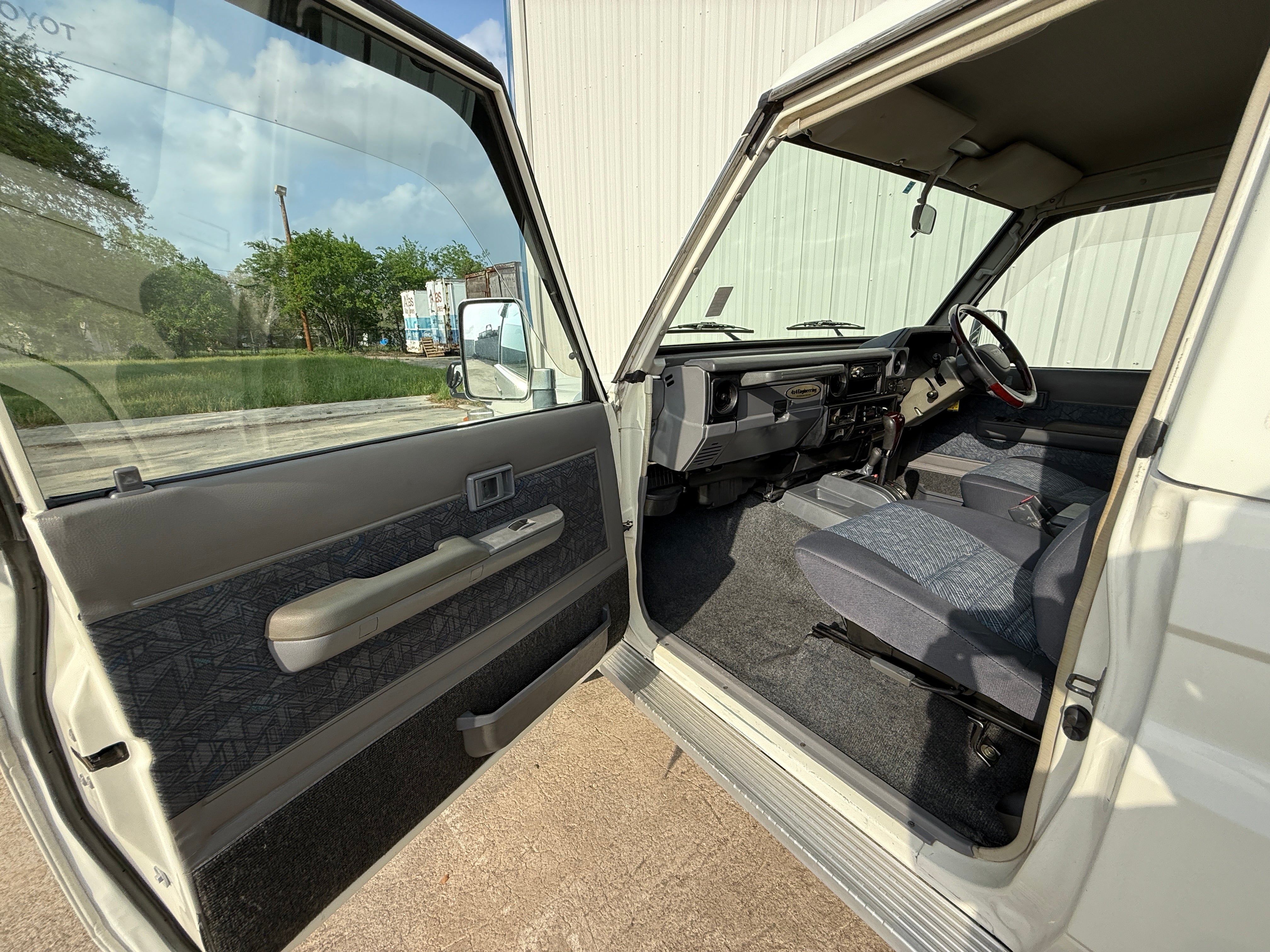 1999 Toyota Land Cruiser HZJ74 4x4 Diesel