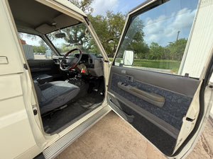 1999 Toyota Land Cruiser HZJ74 4x4 Diesel