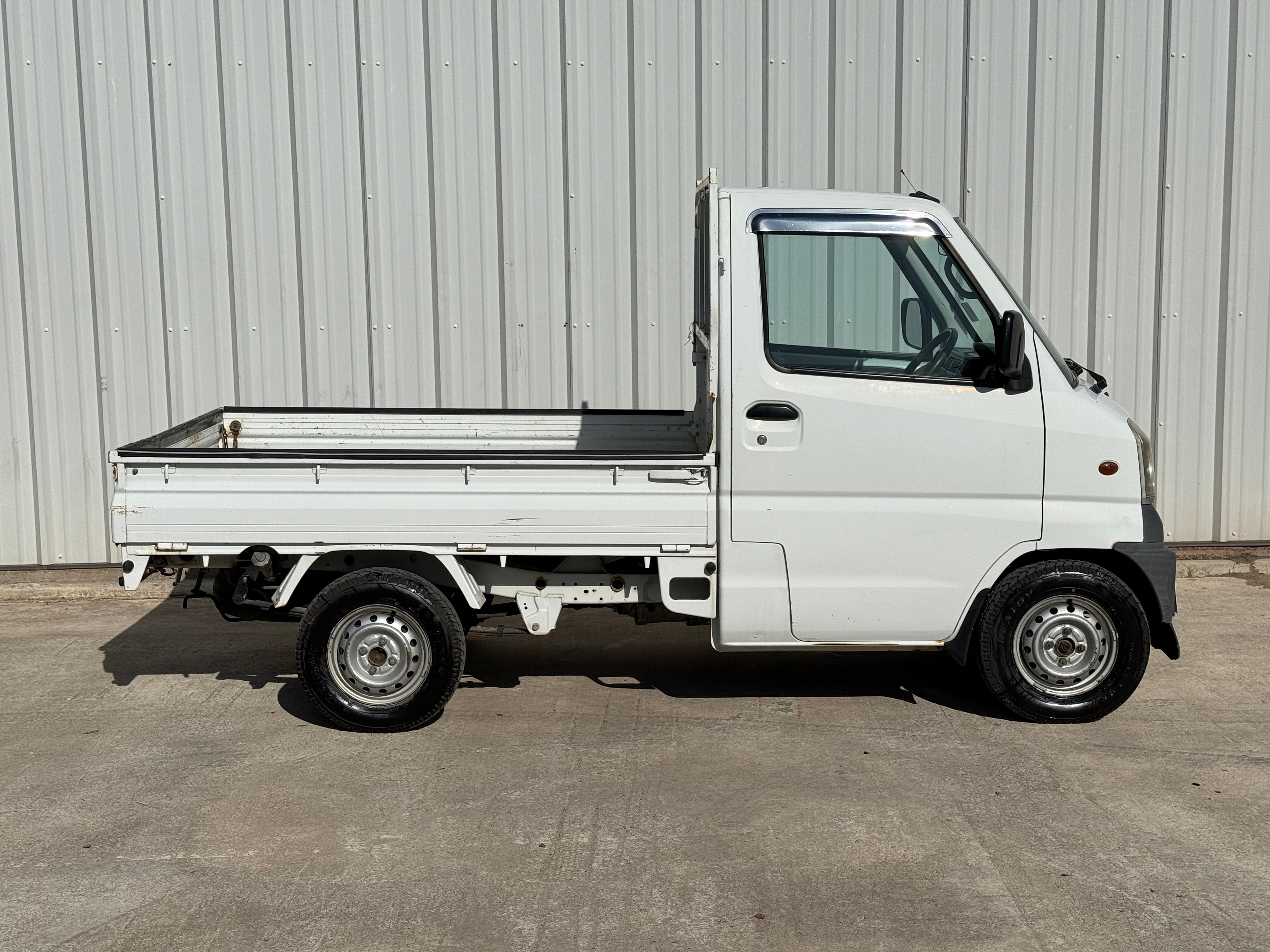 2000 Mitsubishi Minicab 4WD A/C
