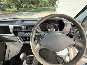 2000 Mitsubishi Minicab 4WD A/C
