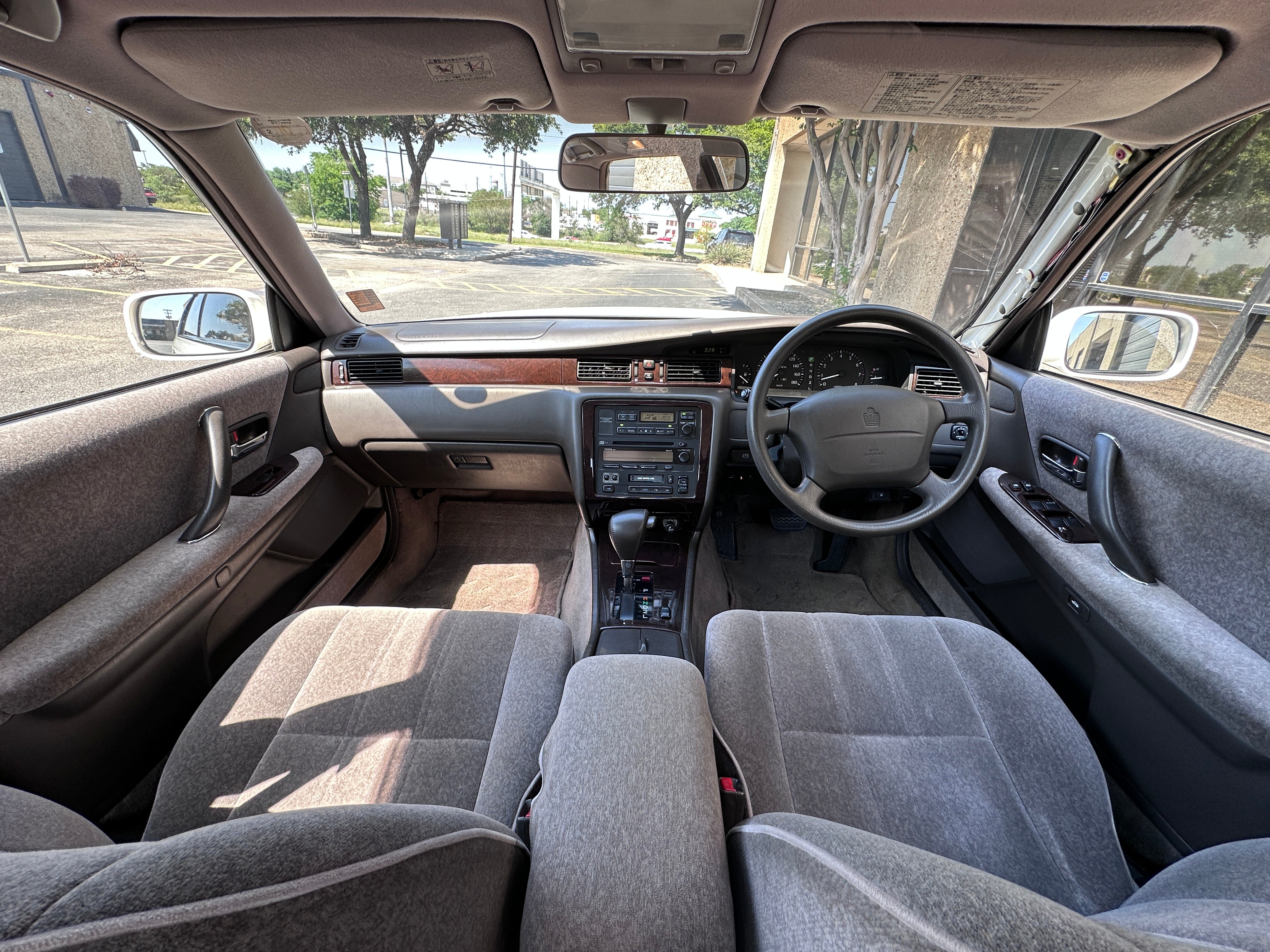 1996 Toyota Crown Royal Saloon