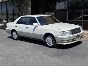 Toyota Crown Royal Saloon
