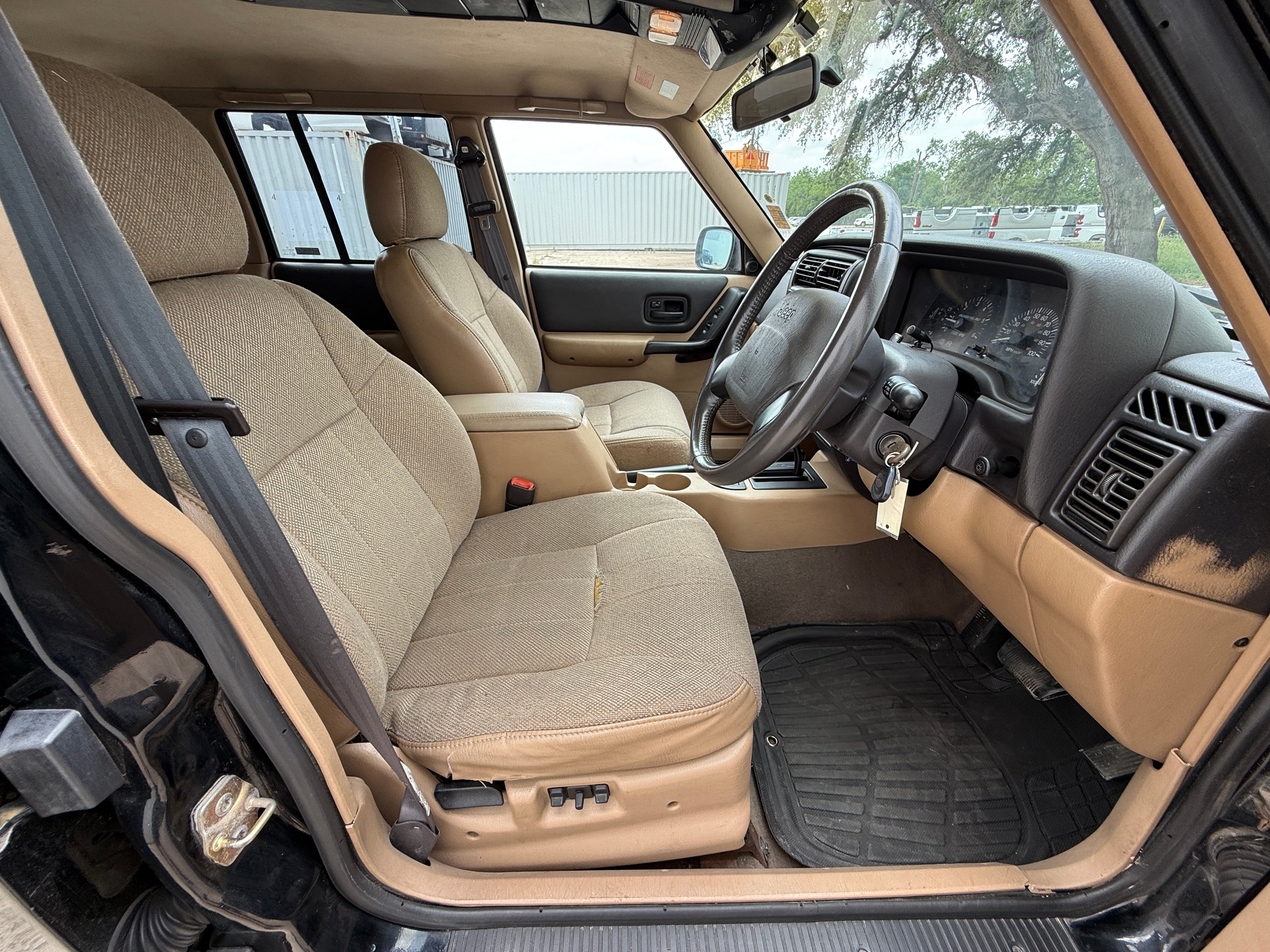 1999 Jeep Cherokee