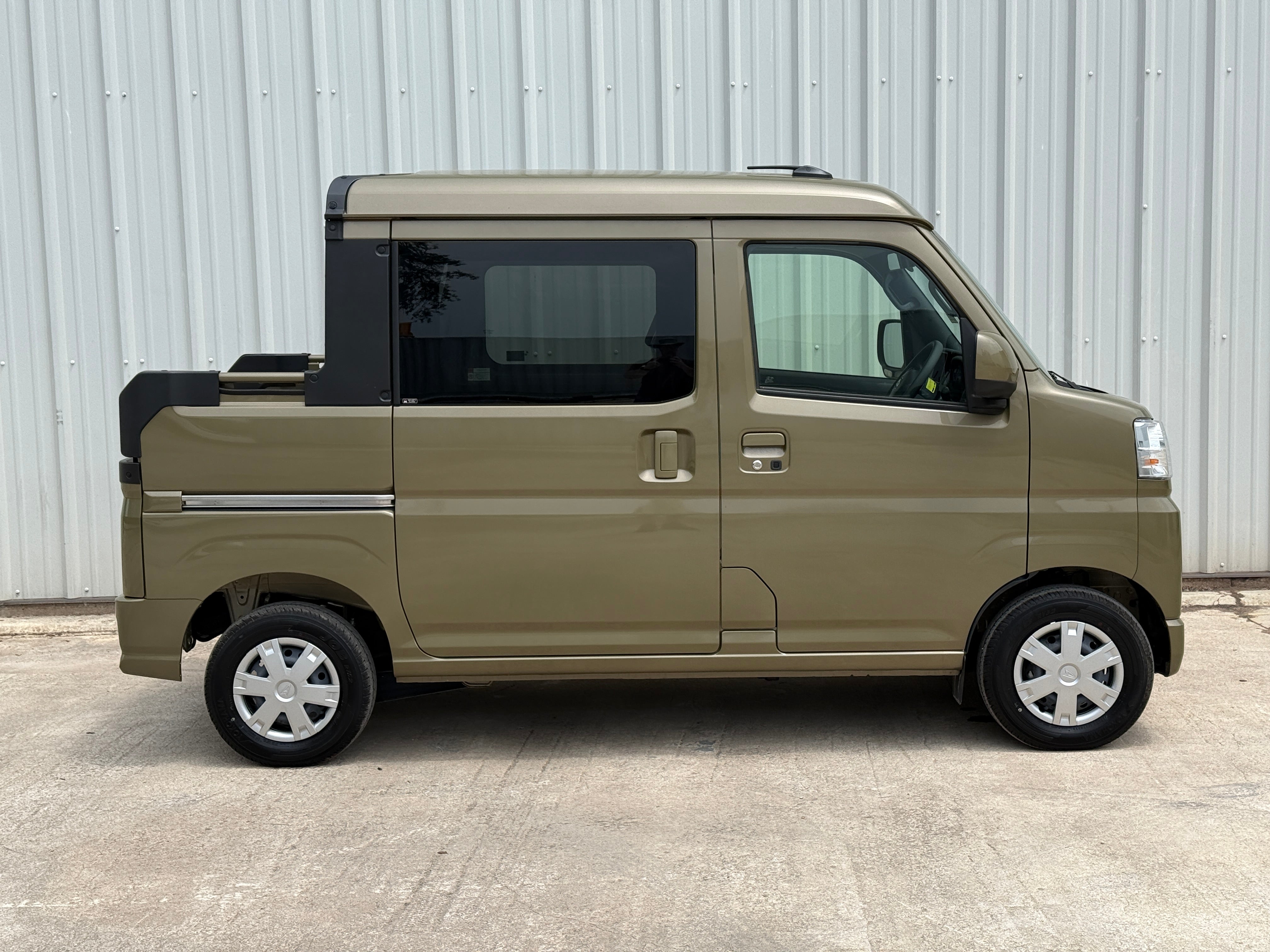 2022 Daihatsu Deck Van 4x4 *Off Highway Use Only*