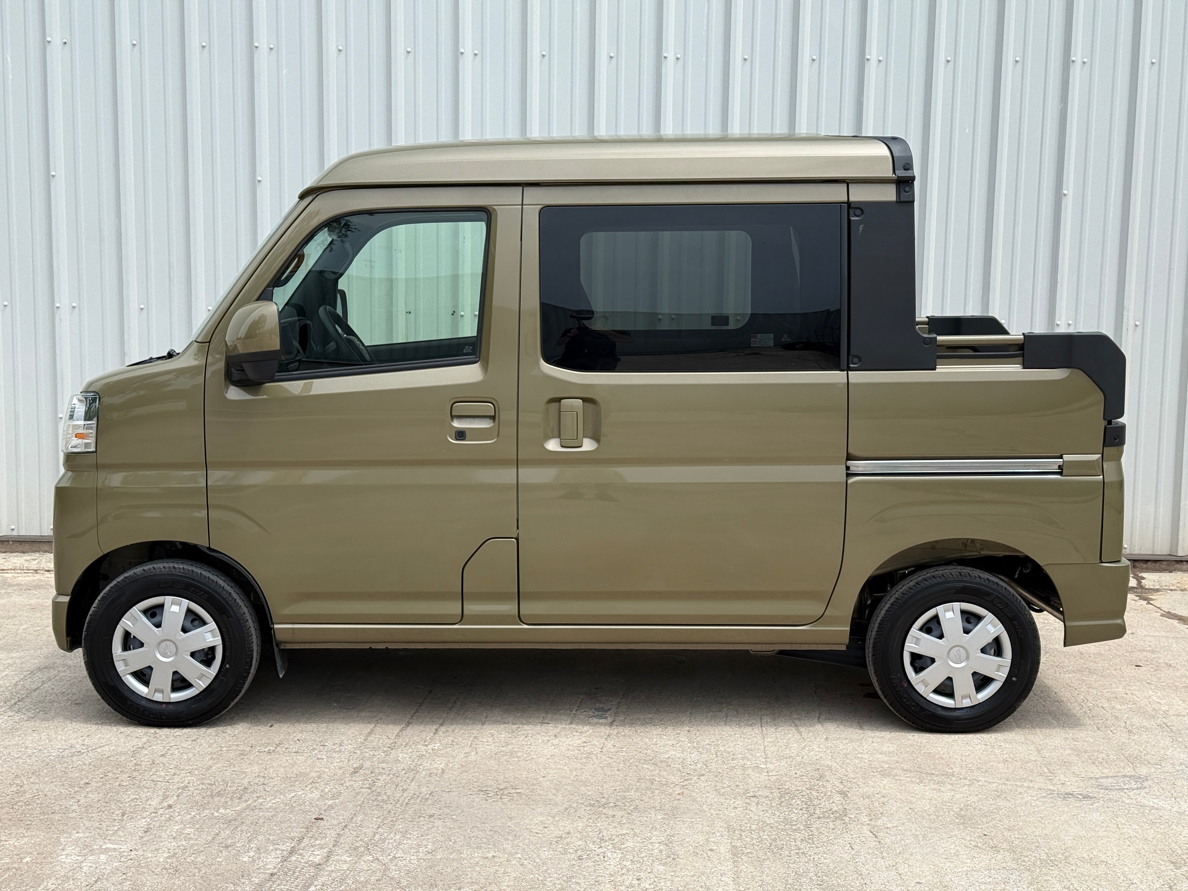 2022 Daihatsu Deck Van 4x4 *Off Highway Use Only*