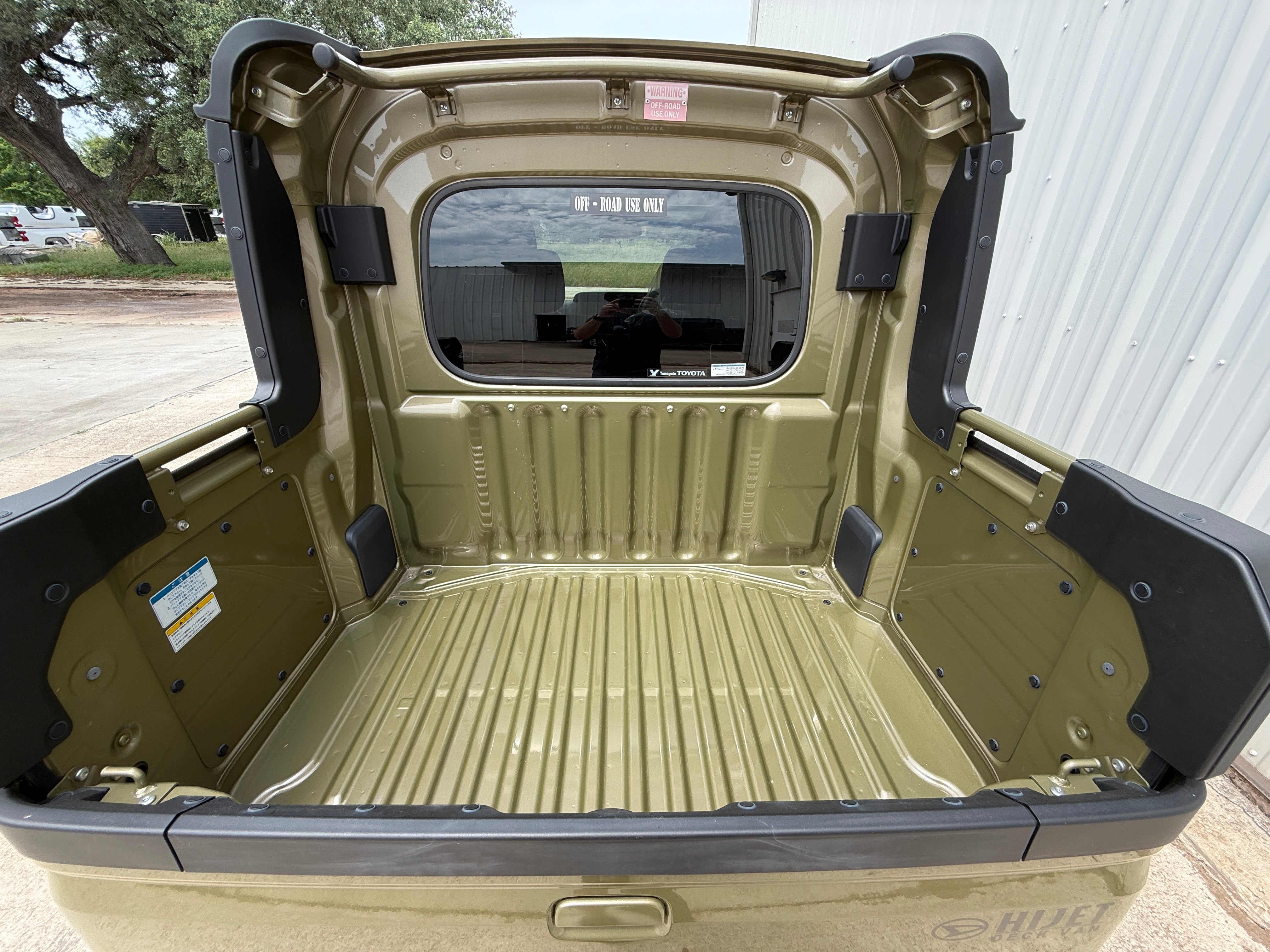 2022 Daihatsu Deck Van 4x4 *Off Highway Use Only*