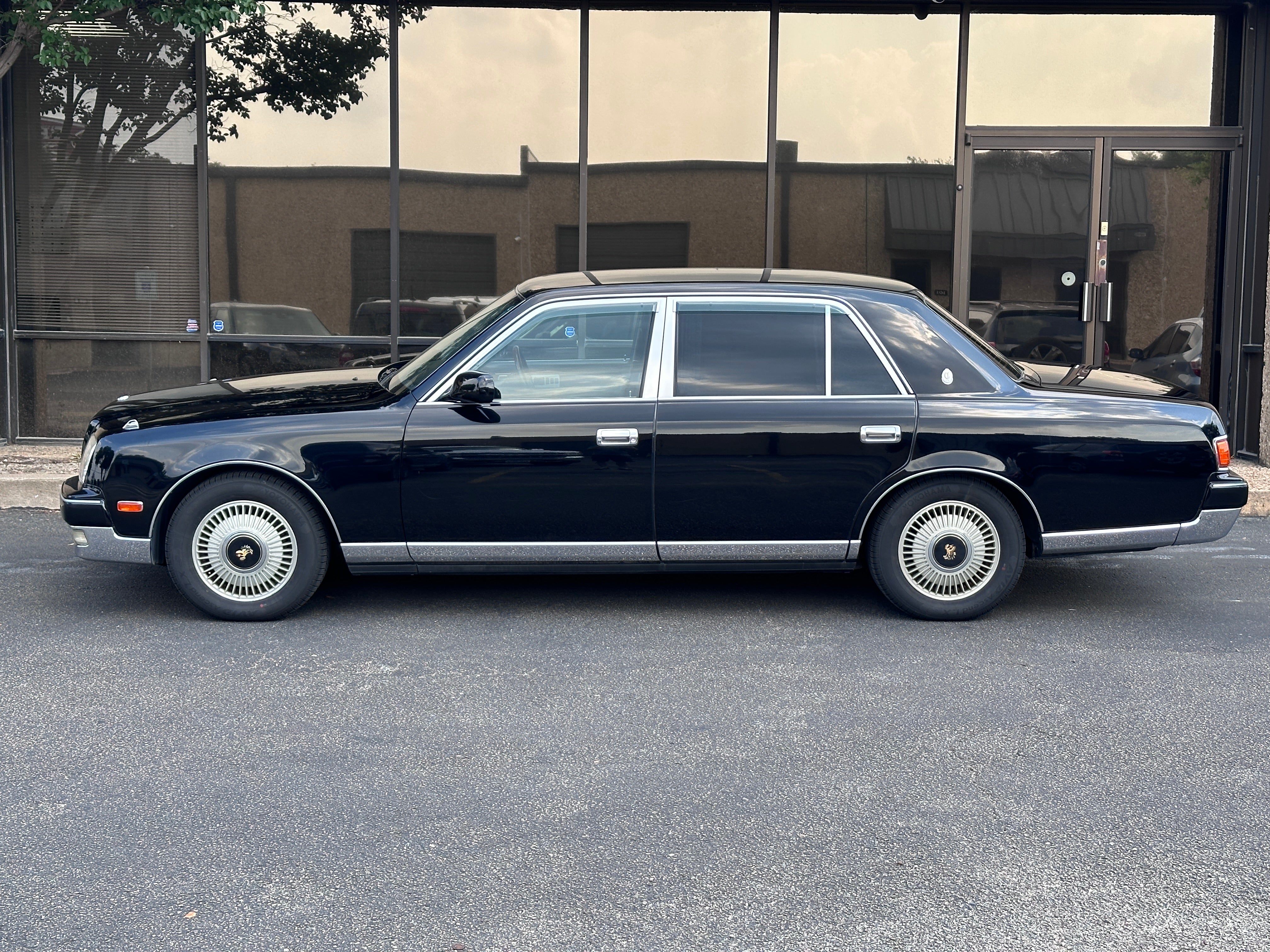 1998 Toyota Century V12