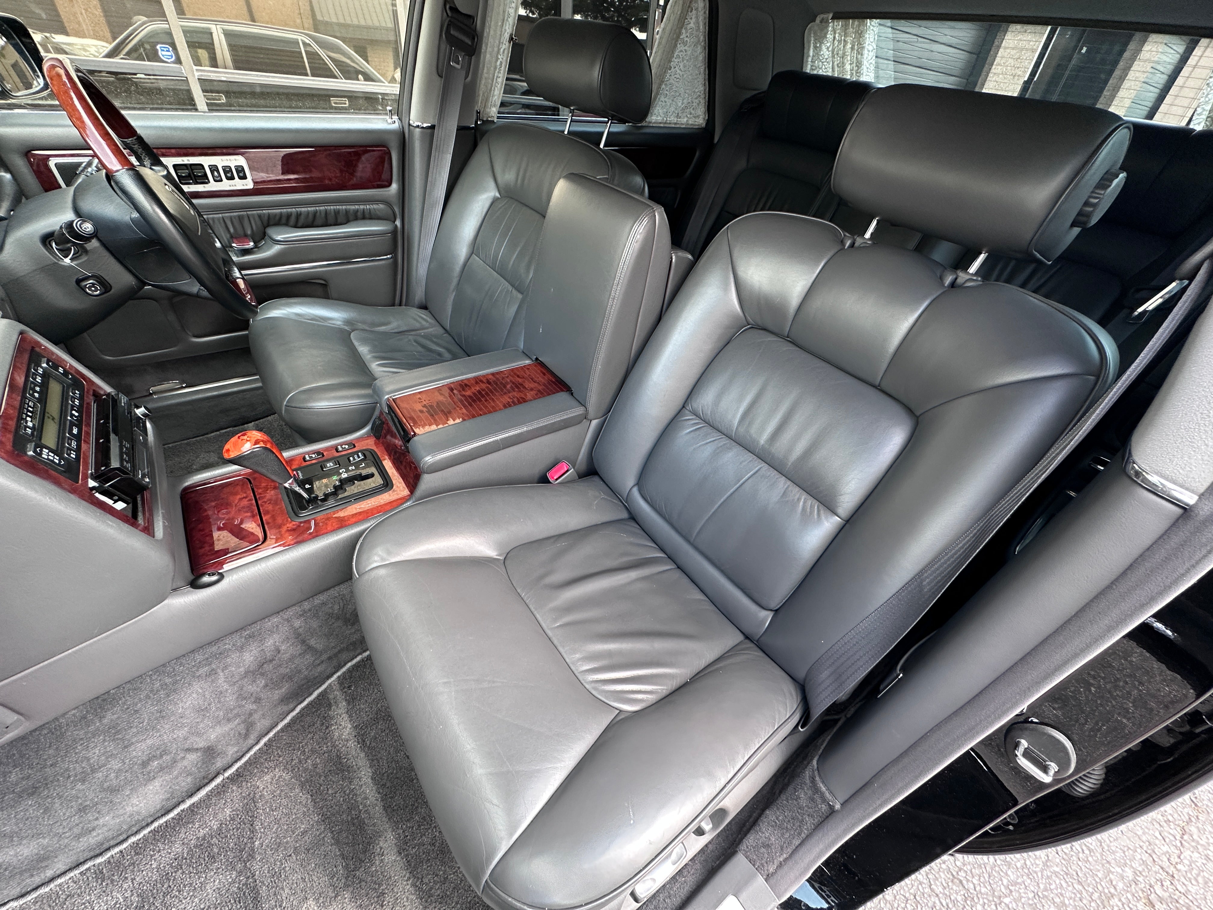 1998 Toyota Century V12