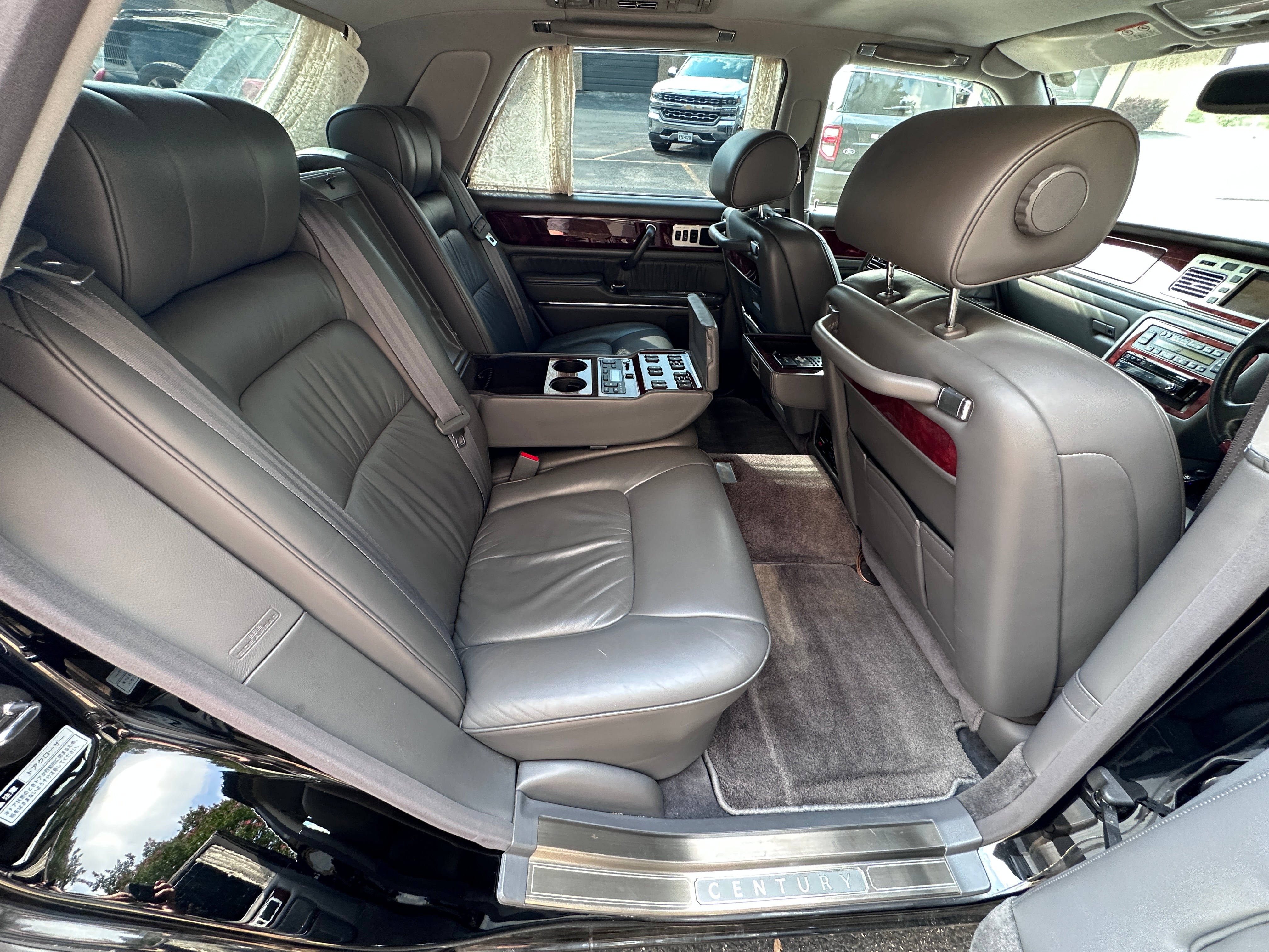 1998 Toyota Century V12