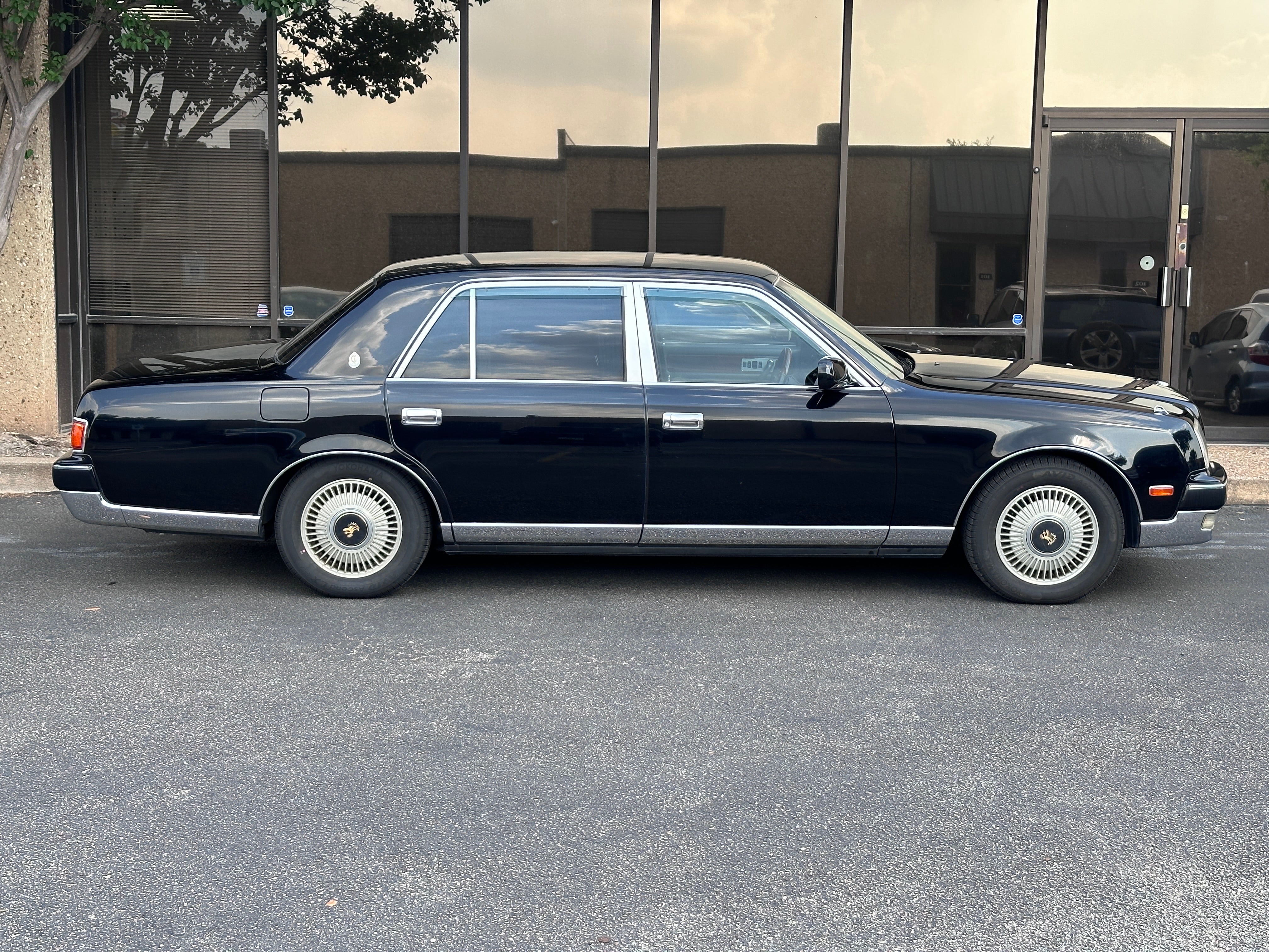 1998 Toyota Century V12