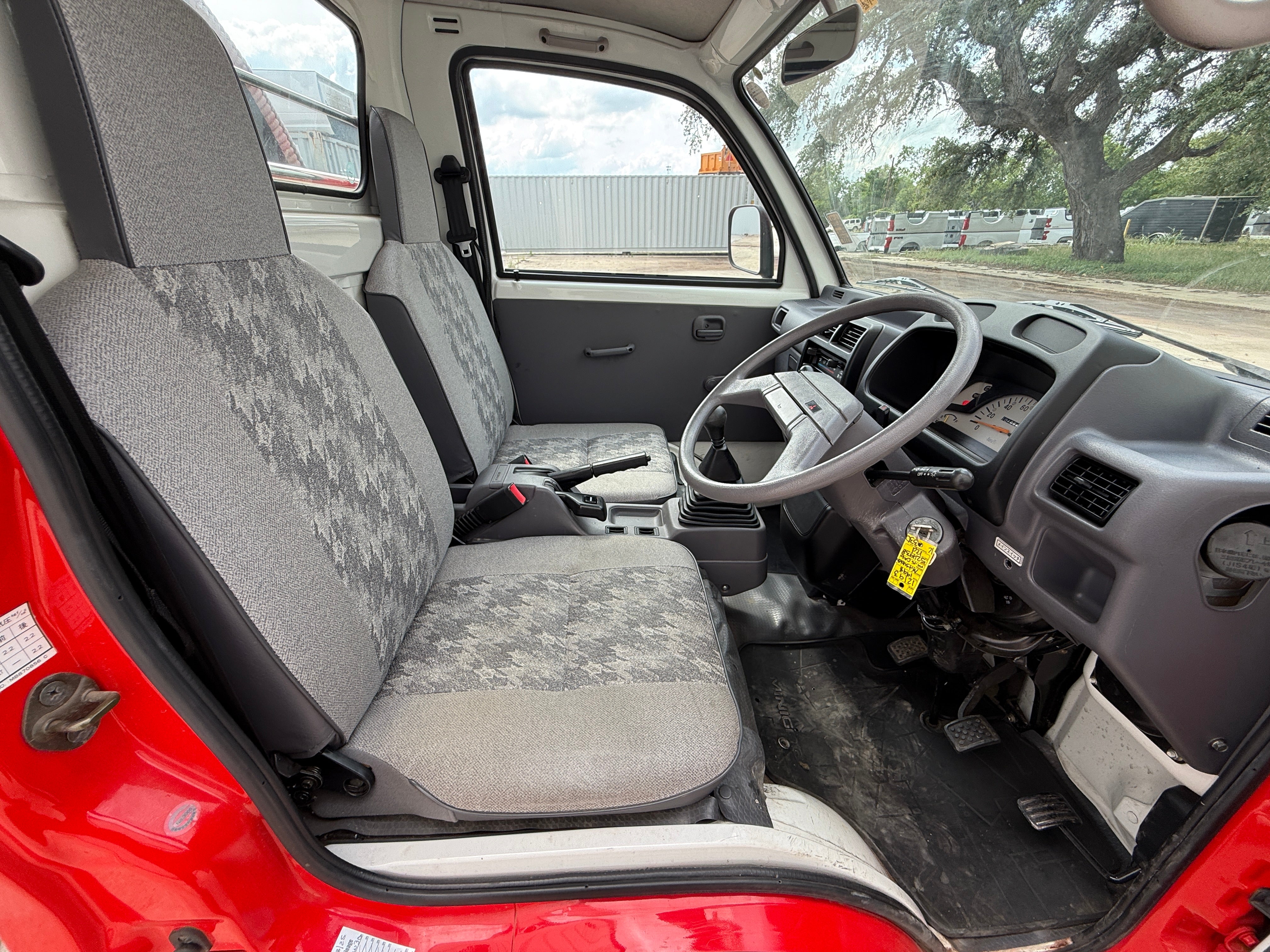 1998 Mitsubishi Minicab 4x4 Fire Truck