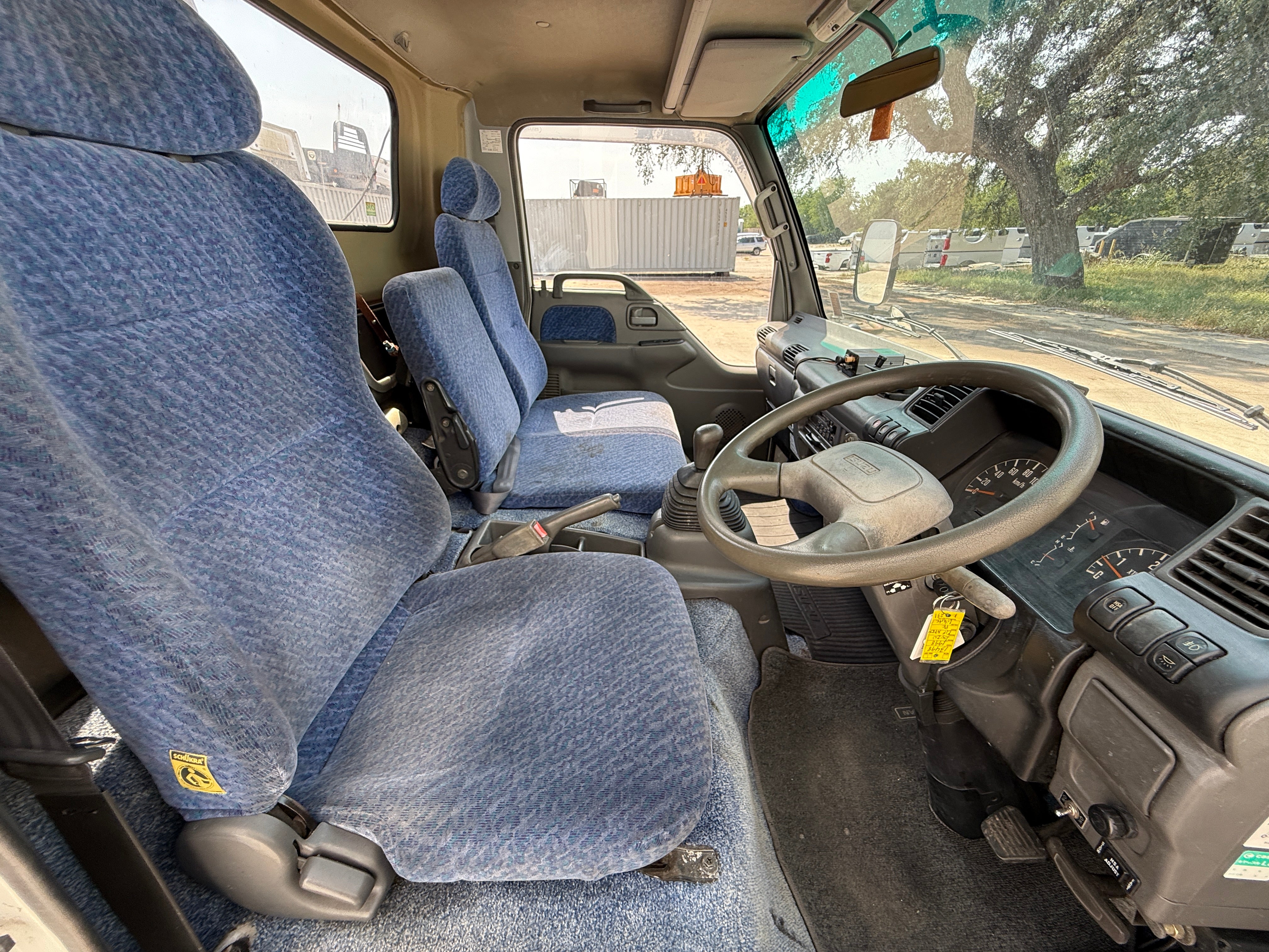 1998 Isuzu Elf Rollback Flatbed w/Crane