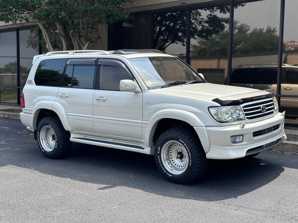 Toyota Land Cruiser UZJ100