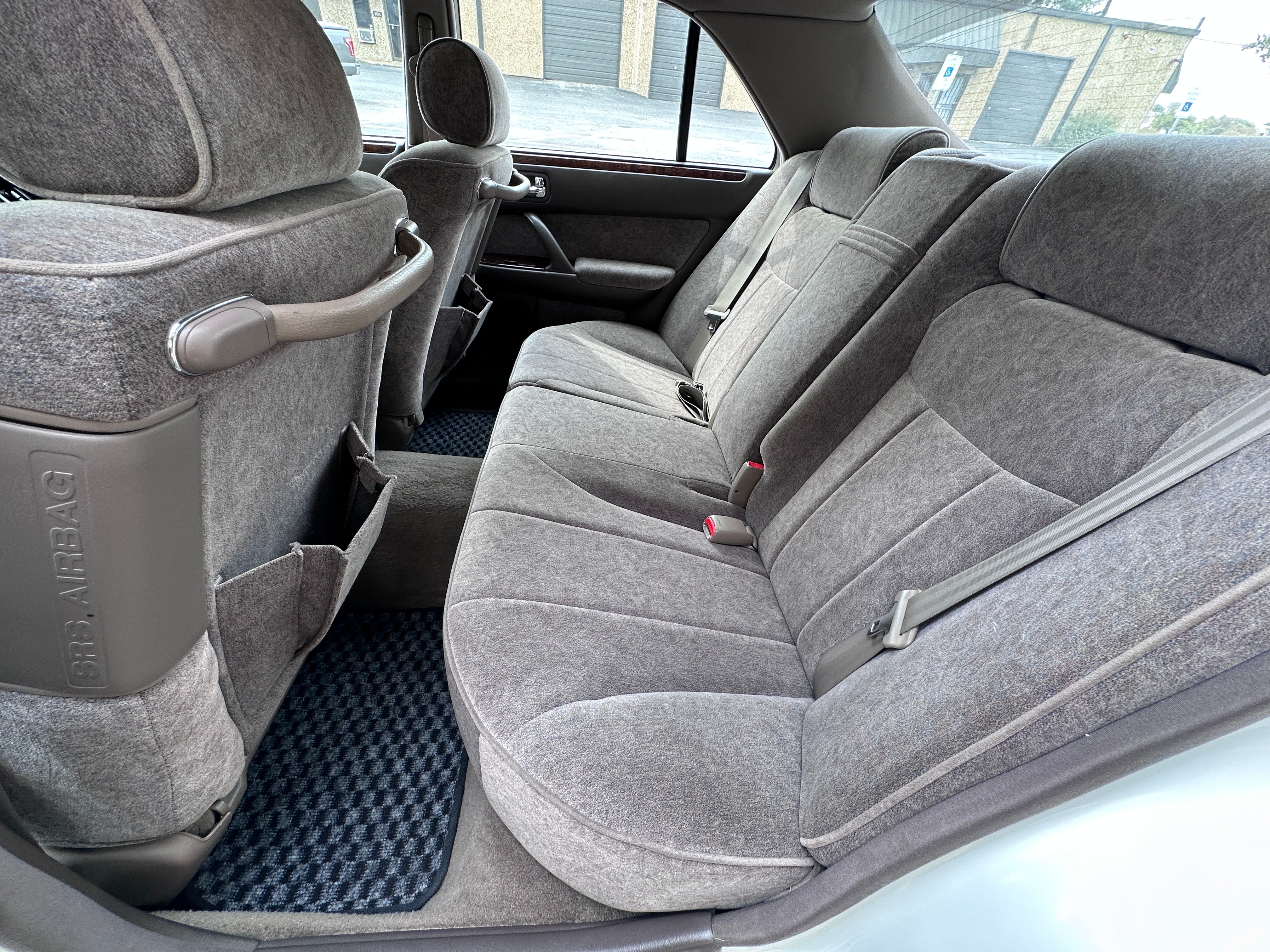 1997 Nissan Cima V8