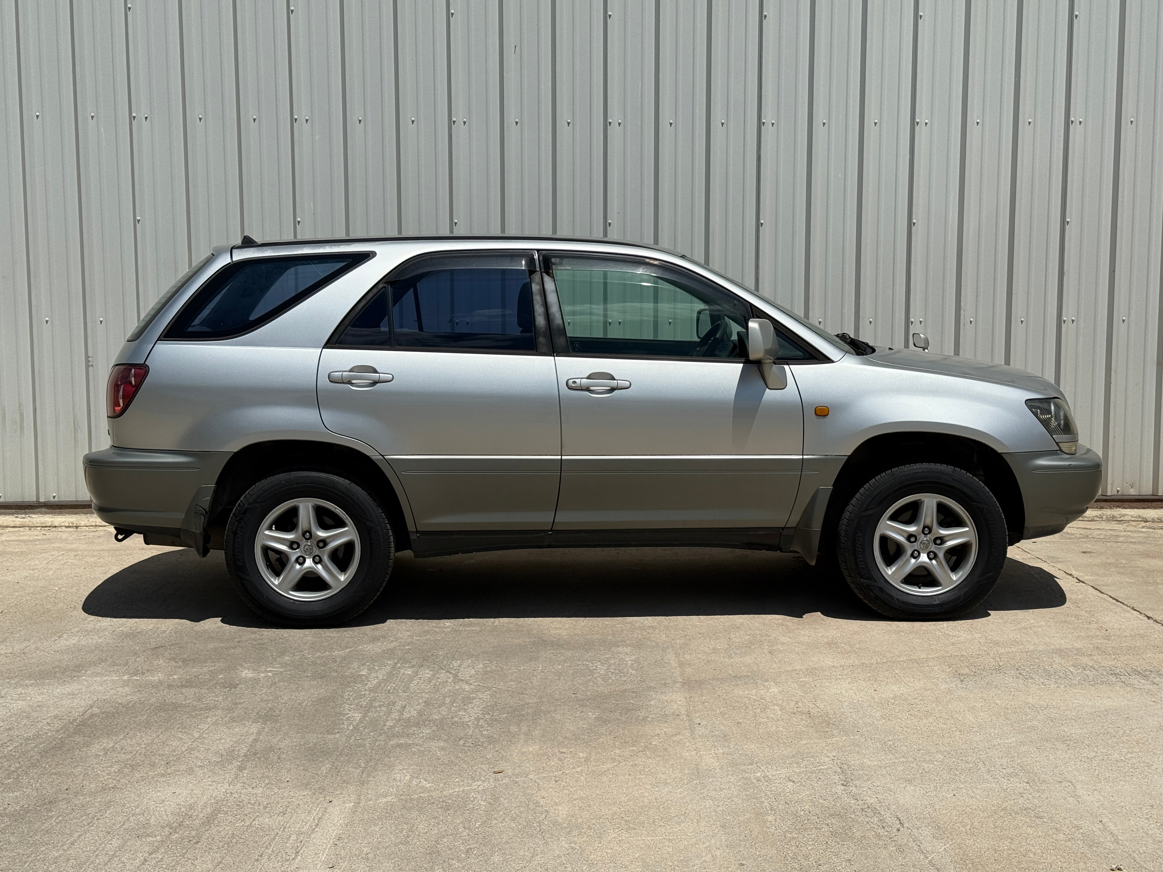 1998 Toyota Harrier Stk#12898