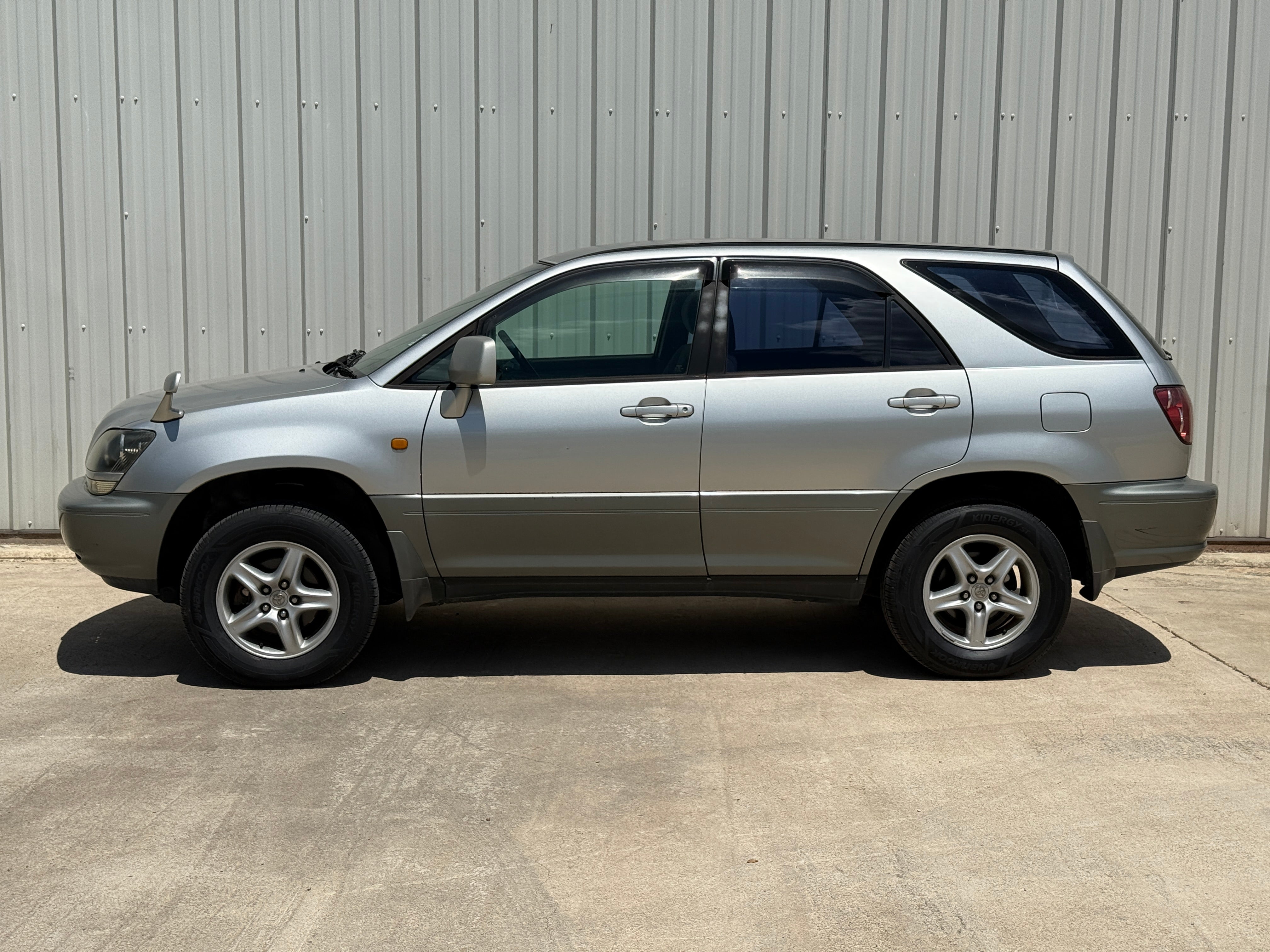 1998 Toyota Harrier Stk#12898