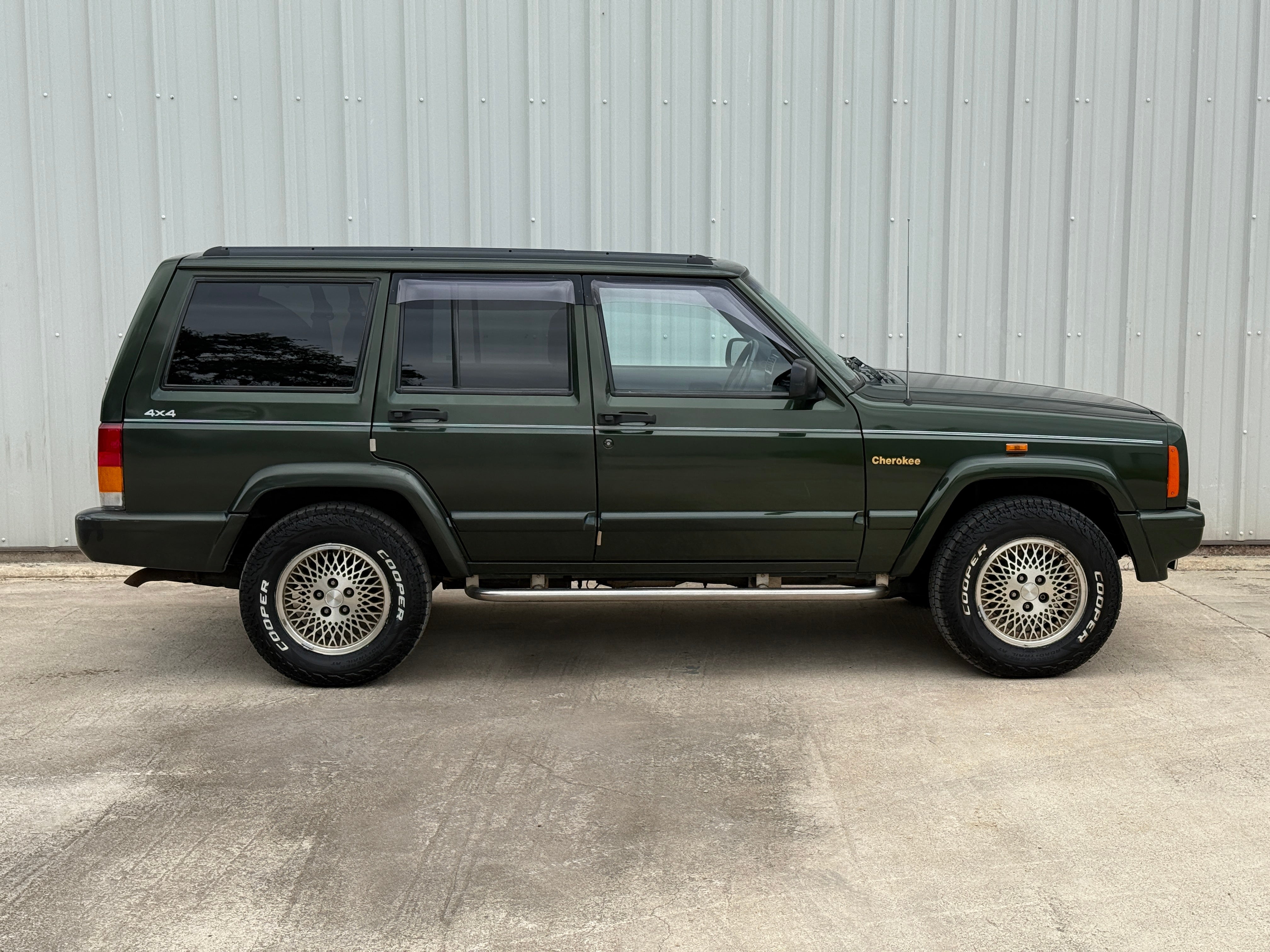 1997 Jeep Cherokee 4x4 4.0L  Stk#13074