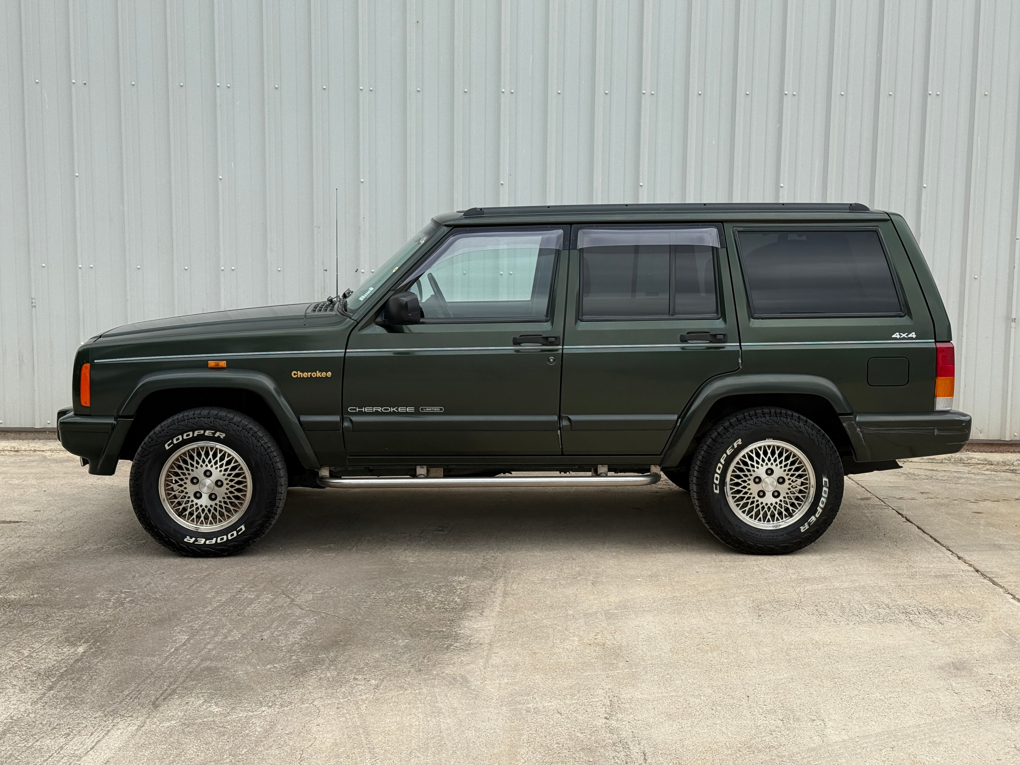 1997 Jeep Cherokee 4x4 4.0L  Stk#13074