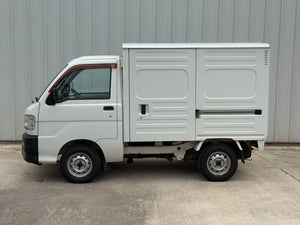 1999 Daihatsu Hijet 4WD Box Truck Stk#13105