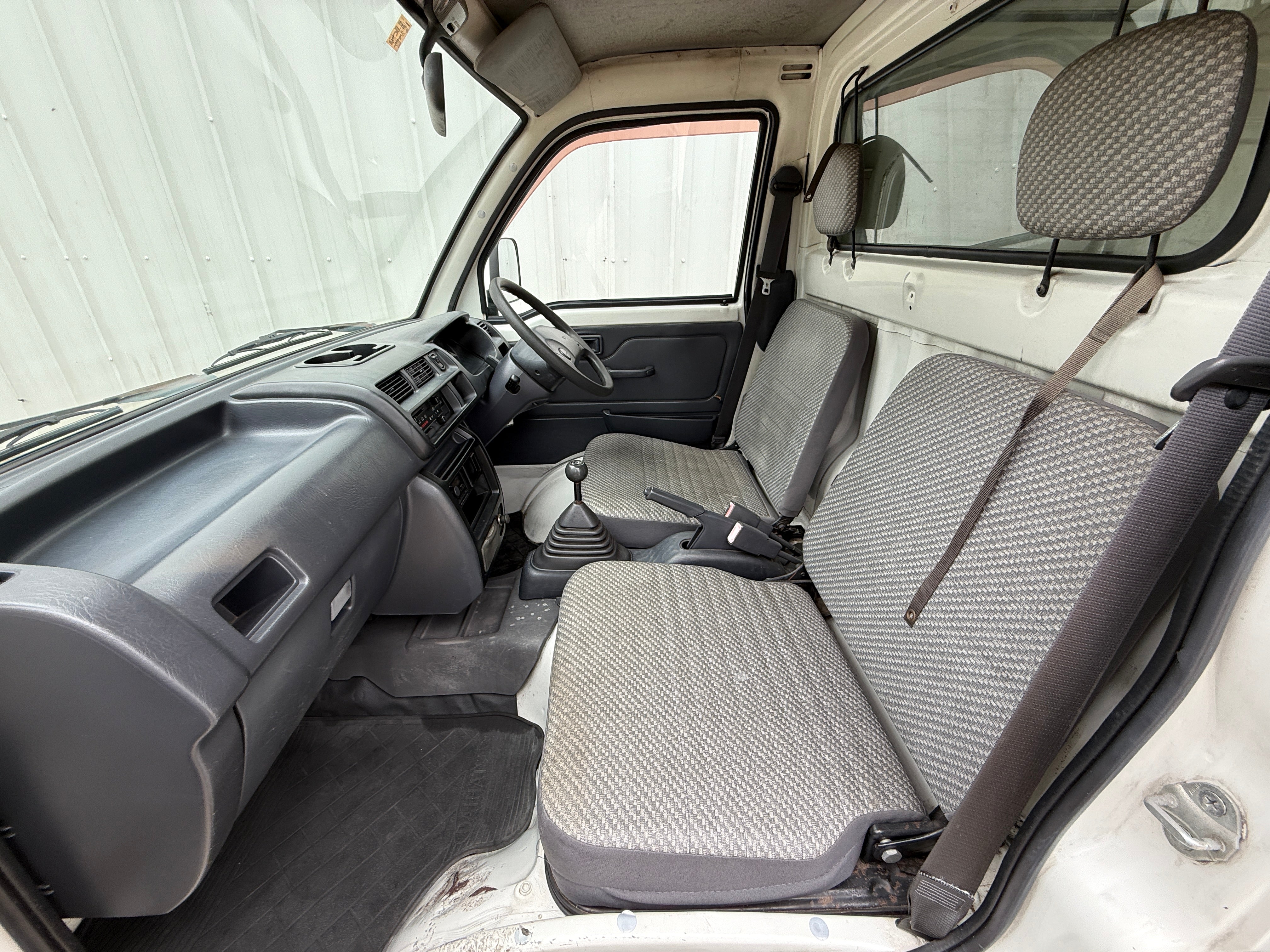 1999 Daihatsu Hijet 4WD Box Truck Stk#13105