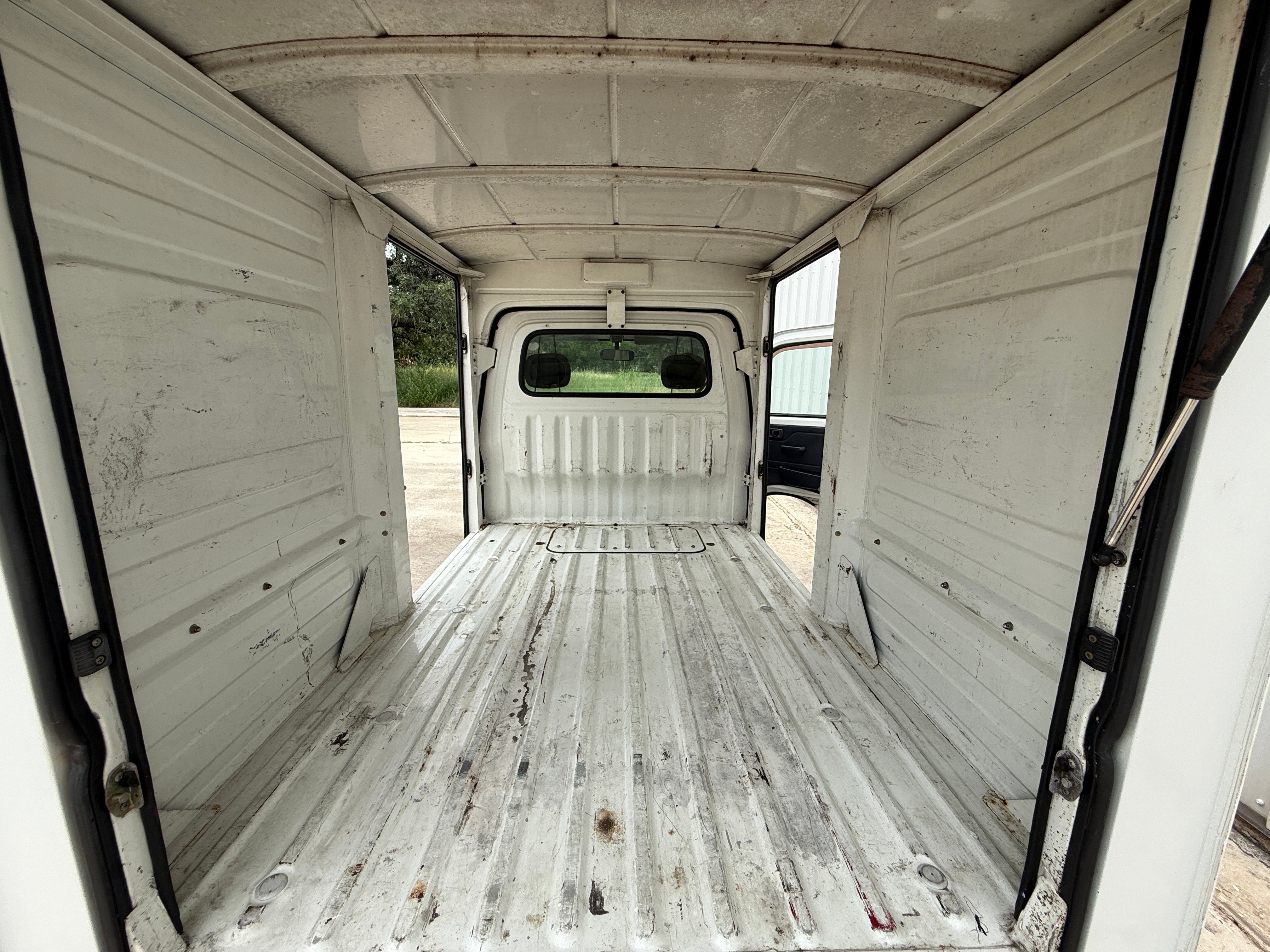 1999 Daihatsu Hijet 4WD Box Truck Stk#13105