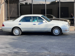 Toyota Crown Royal Saloon