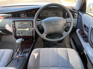 Toyota Crown Royal Saloon