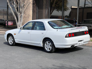 Nissan Skyline GTS R33 Sedan