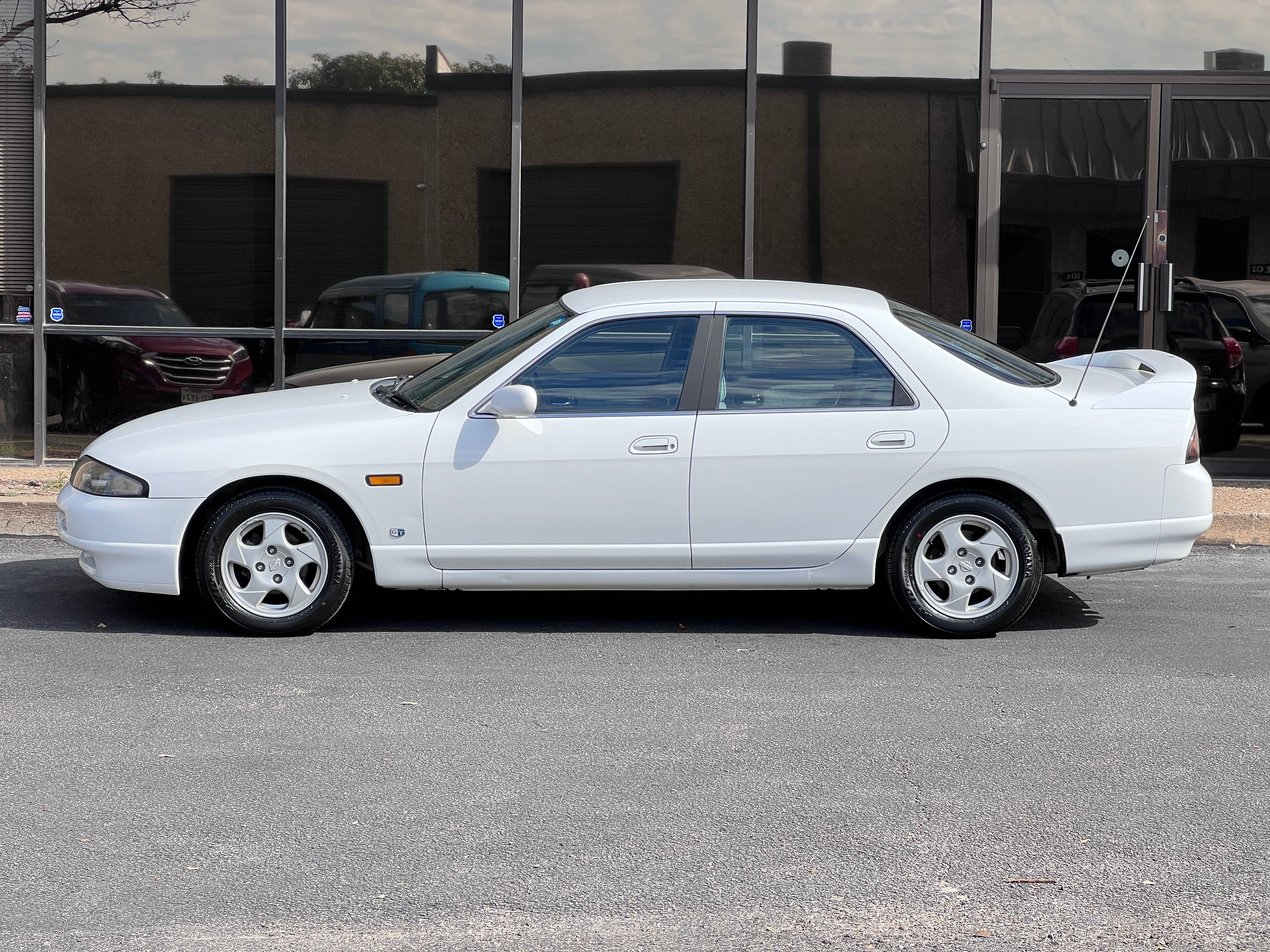 Nissan Skyline GTS R33 Sedan