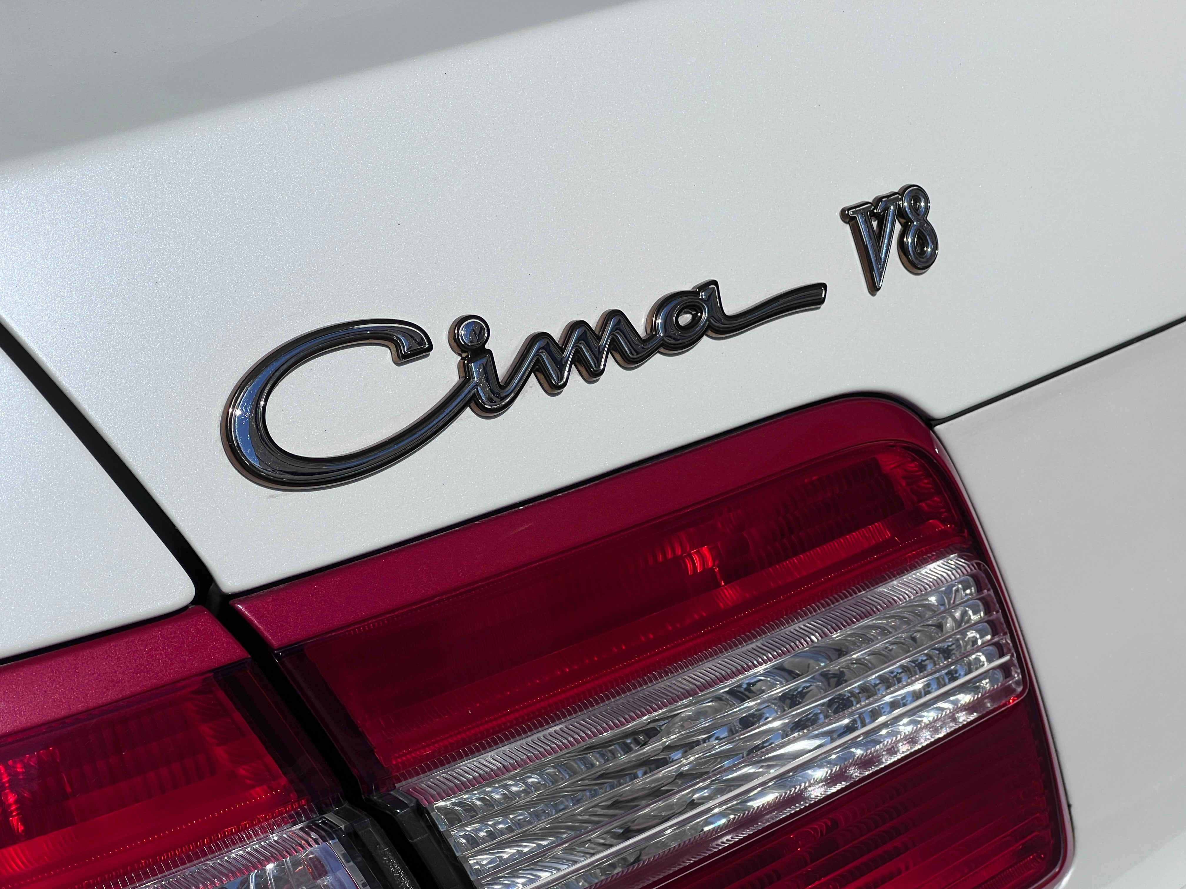 Nissan Cima V8