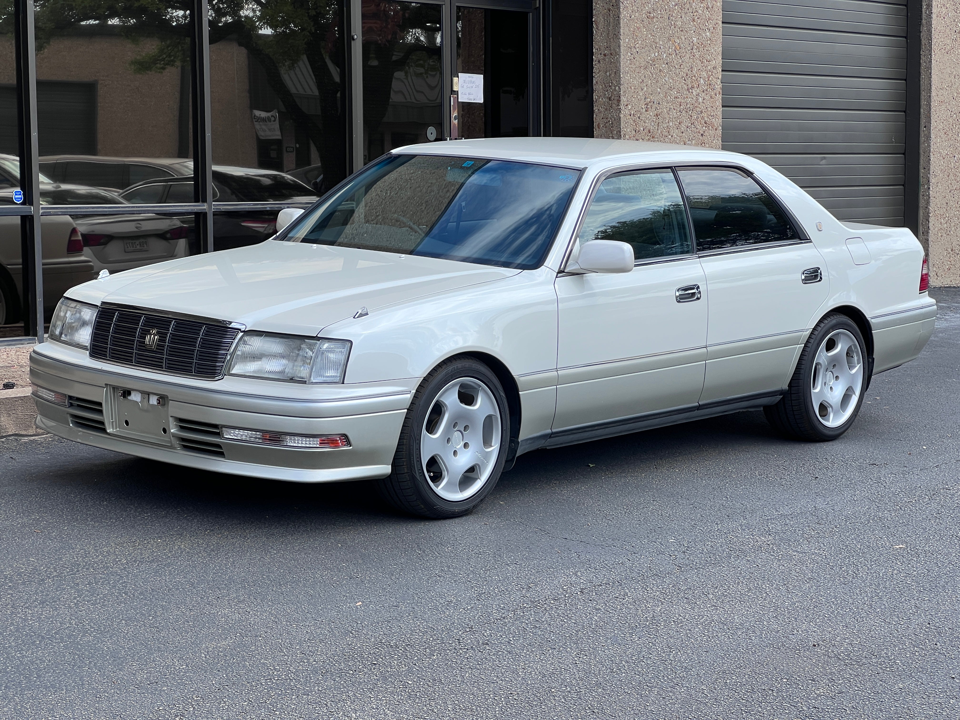 1995 Toyota Crown Royal Saloon