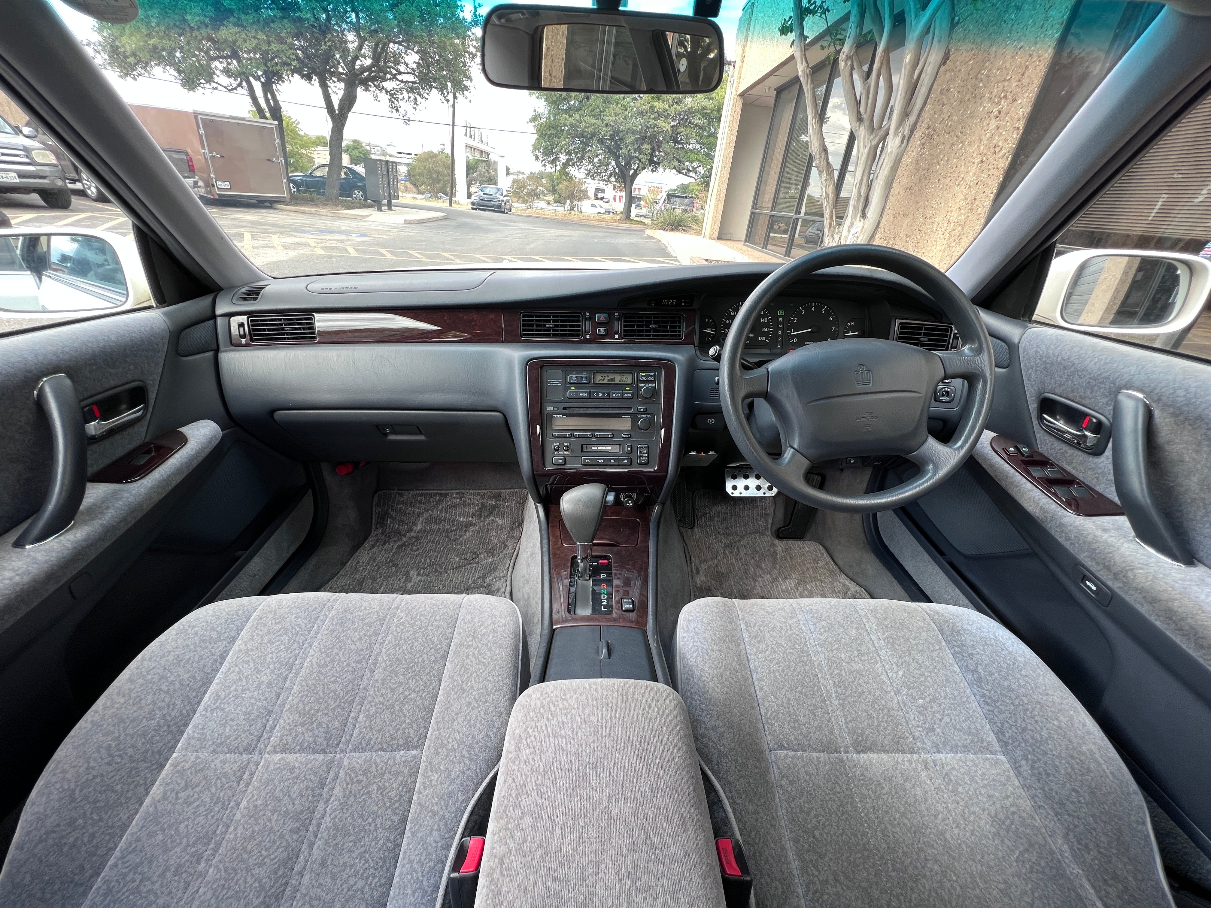 1995 Toyota Crown Royal Saloon
