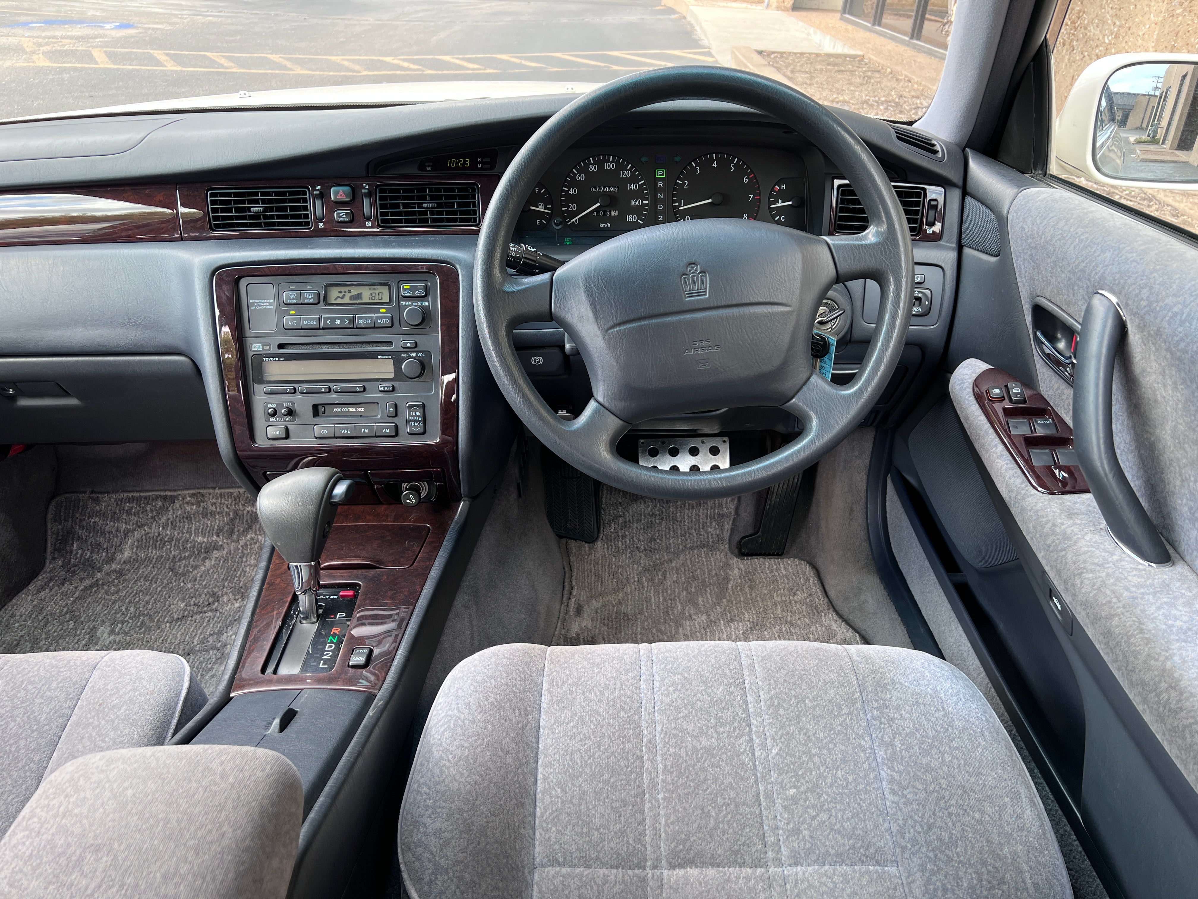 1995 Toyota Crown Royal Saloon